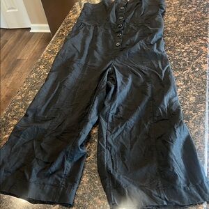 a new day Black Capri jump size large